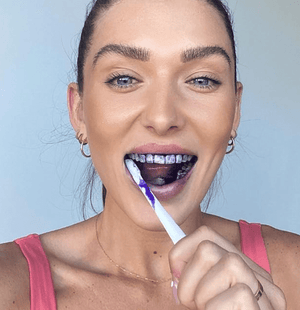 Hismile - Teeth Brightening Serum V34 (Original) - MZ WorldMZ WorldMZ WorldHTBS-N-GF-ZAMHismile - Teeth Brightening Serum V34 (Original)
